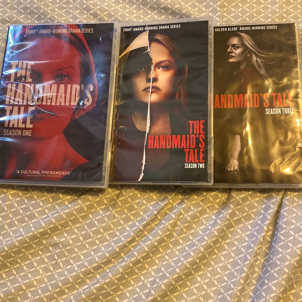 Handsmaids tale series dvds